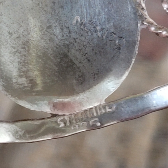 Vintage Mexico Sterling Silver 925 Black Onyx and Mother of Pearl Cuff Bracelet - Picture 4 of 6